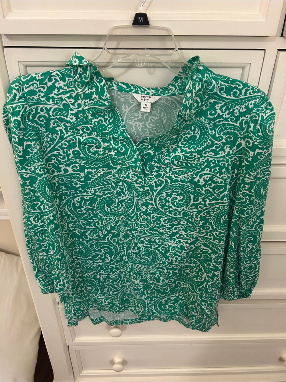 crown & ivy Green Paisley Collared V-Neck Blouse